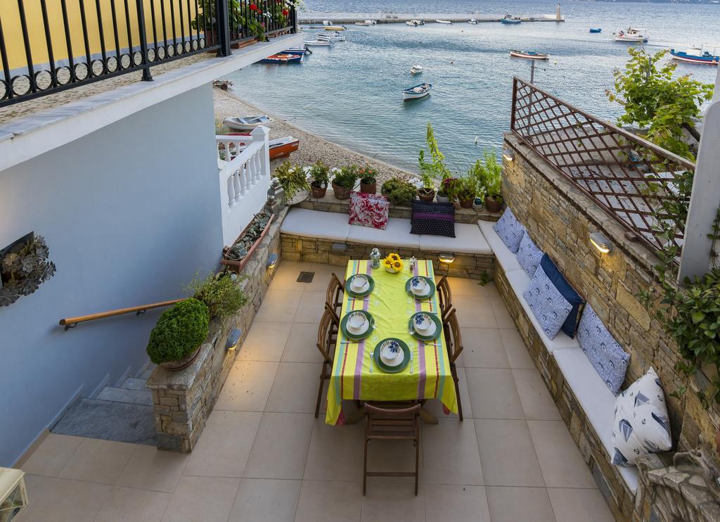 Eftopia Beachfront 2-Bedrooms Apartment กอกการี ภายนอก รูปภาพ