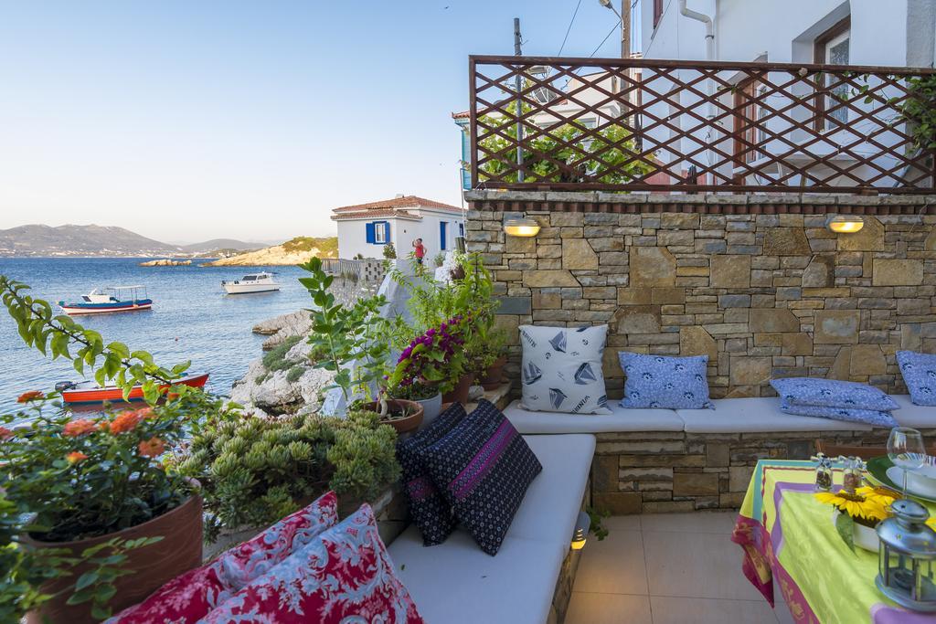 Eftopia Beachfront 2-Bedrooms Apartment กอกการี ภายนอก รูปภาพ