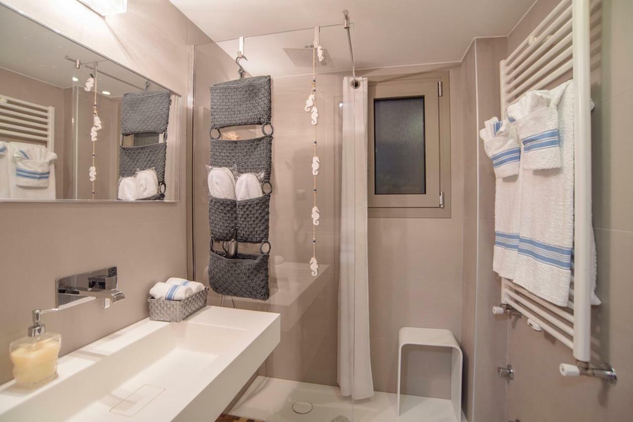 Eftopia Beachfront 2-Bedrooms Apartment กอกการี ภายนอก รูปภาพ