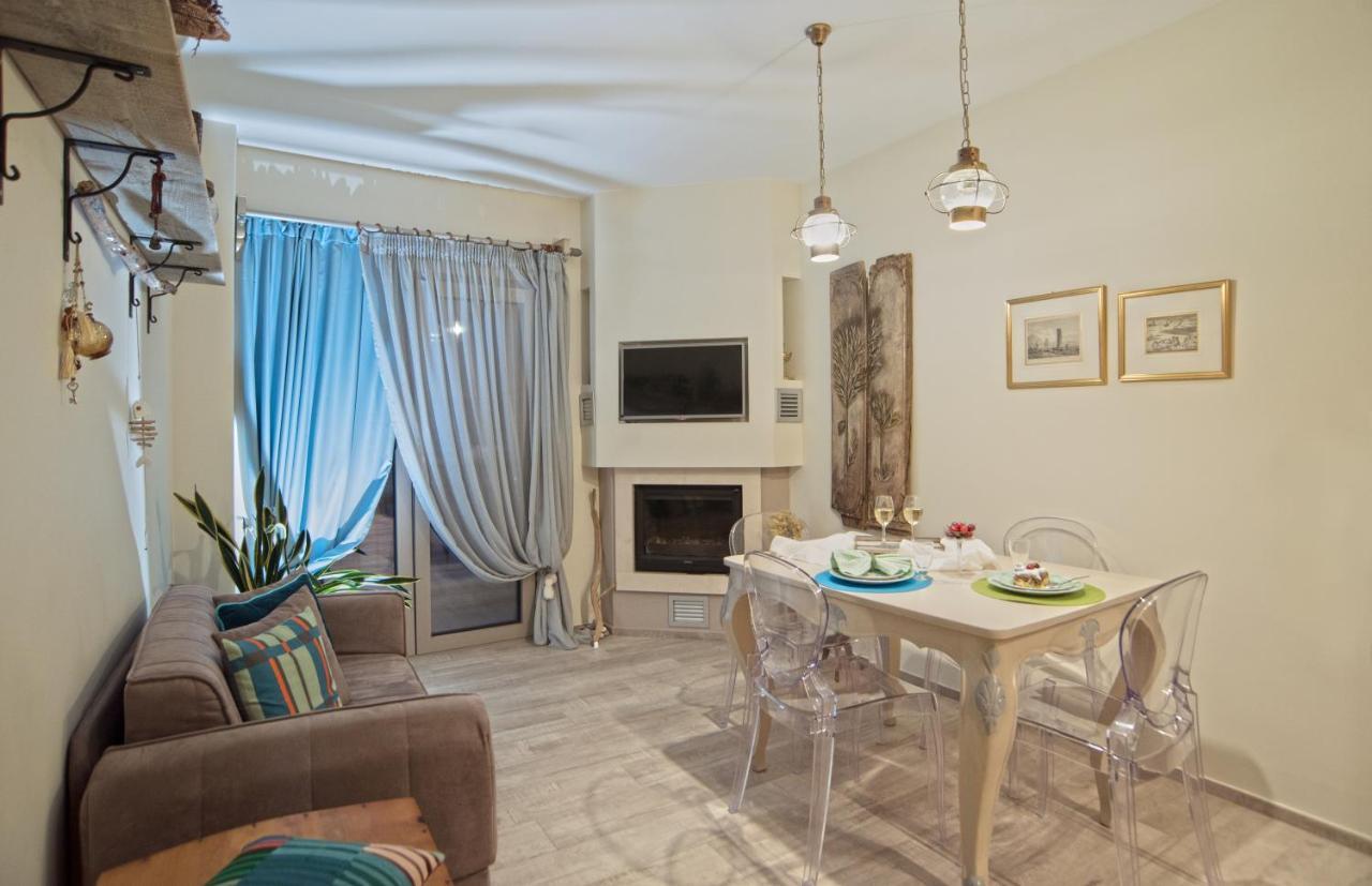 Eftopia Beachfront 2-Bedrooms Apartment กอกการี ภายนอก รูปภาพ
